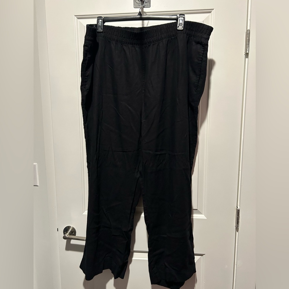 Old Navy Women’s Black Wide Leg Linen Pants